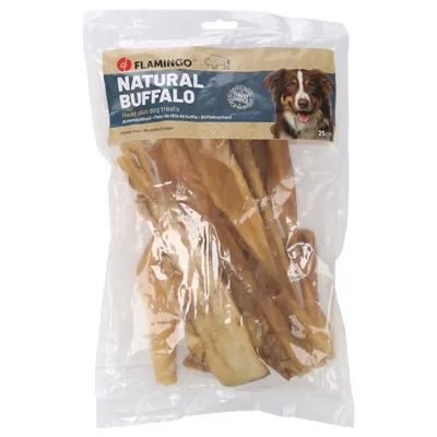 Flamingo Natural Buffalo dog snacks made from buffalo head skins, gluten-free and no added sugar. Length: 25 cm.