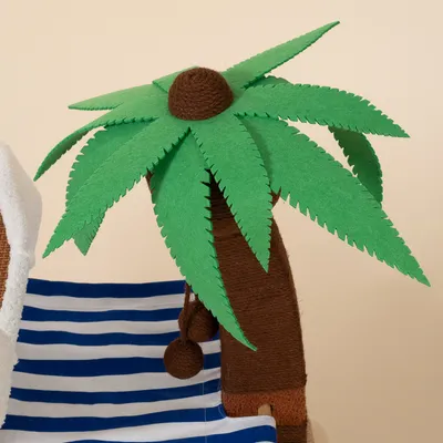 TIAKI krabpaal palmboom met gestreepte hangmat TIAKI krabpaal palmboom met gestreepte hangmat