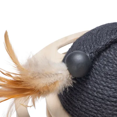 Designed by Lotte Balle en bois pour chat Baya Designed by Lotte Balle en bois pour chat Baya