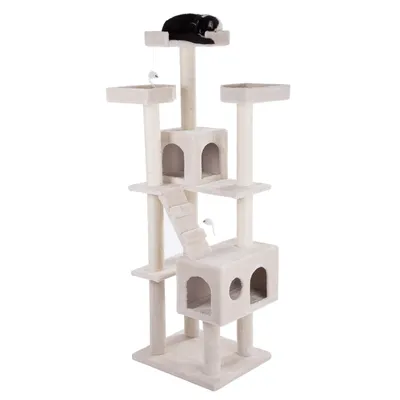 Beiger Kratzbaum mit mehreren Ebenen, Höhlen, Plattformen und Spielzeugmäusen. Schwarze Katze liegt auf oberster Plattform.