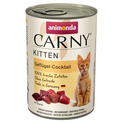 Lata de comida para gatitos animonda Carny Kitten Geflügel-Cocktail. Texto visible: 100% frische Zutaten, Ohne Getreide, Made in Germany, con imagen de trozos de carne y gato.