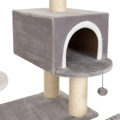 Rascador para gatos con poste de sisal, cueva cuadrada tapizada en tela gris y bola colgante de peluche.