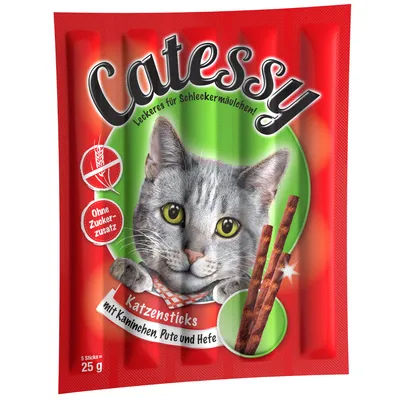 Catessy Katzensticks mit Kaninchen, Pute und Hefe, Ohne Zuckerzusatz, 5 Sticks, 25 g. Obal s obrázkem kočky a tyčinek.