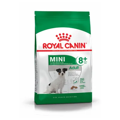 Royal Canin MINI Adult 8+ koiranruoka, vihreä-valkoinen pakkaus, teksti: 'All small dogs up to 10 kg', kuva pienestä koirasta, näkyvissä nappulakuvia ja englanninkielistä tietoa.