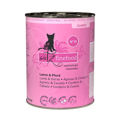 Консерва catz finefood No 19, Classic, агнешко и конско. Без зърно, без добавена захар, без тестване върху животни. Над 93 % месо и бульон. Видим текст на немски и английски.