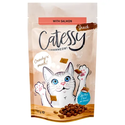 Catessy snack with salmon, Crunchy'n Smooth, less than 2 kcal per snack, 65 g pack.