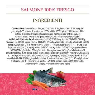 Salmone 100% fresco. Ingredienti: salmone fresco 50%, riso 17%, farina di riso, lievito, mela, mirtillo, spinaci, carote, additivi nutrizionali e vitamine elencati in dettaglio.