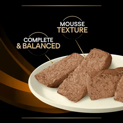 Image showing food pieces on a plate with text highlighting 'Complete & Balanced' and 'Mousse Texture'.