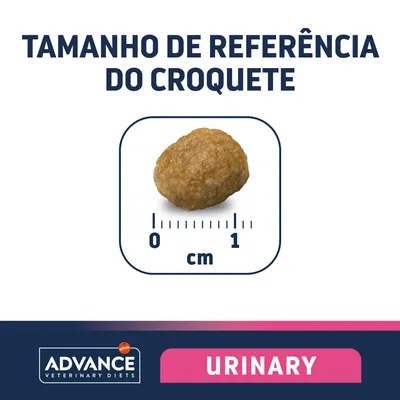 Tamanho de referência do croquete Advance Veterinary Diets Urinary, mostrado com régua em centímetros de 0 a 1 cm.