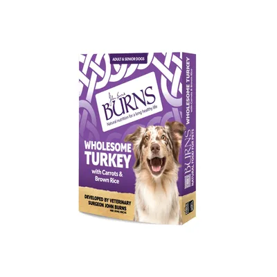 Burns Wholesome Turkey with carrots and brown rice, developed by veterinary surgeon John Burns. For adult and senior dogs. Natural nutrition for a long healthy life.