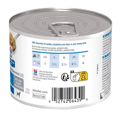 Hill's karma dla psa w puszce z zaleceniem dawkowania: masa 2,5 kg – 1 puszka, 5 kg – 1½ puszki, 10 kg – 2½ puszki, 20 kg – 4½ puszki, 30 kg – 6 puszek. Skin care & food sensitivities. Wyprodukowano we Włoszech.