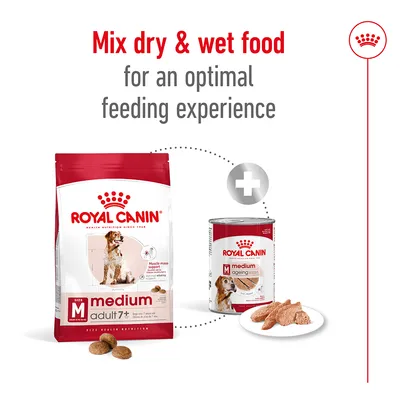 Instructional image showing to mix dry and wet food for an optimal feeding experience, with Royal Canin medium adult 7+ dry food and medium ageing wet food displayed.