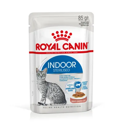 Royal Canin Indoor Sterilised, 85g pouch. Morsels in gravy. Suitable for sterilised cats. Digestive and urinary health. Gravy-sauce. Feline health nutrition.