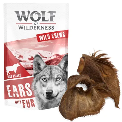 Wolf of Wilderness High Valley Wild Chews Ears with Fur. Verpackung mit Bergmotiv und Abbildung von Rinderohren mit Fell.