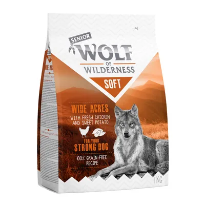 Wolf of Wilderness Senior Soft Wide Acres hondenvoer, met verse kip en zoete aardappel, 100% graanvrij recept, verpakking van 1 kg. Voor sterke honden staat op de verpakking.