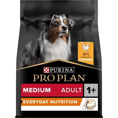 PURINA PRO PLAN MEDIUM ADULT 1+ EVERYDAY NUTRITION, NO1 INGREDIENT CHICKEN. Billede af hund på forsiden af emballagen.