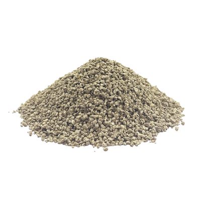 Sanicat Strong Clumps nisip pentru pisici cu parfum de pudră pentru bebeluși, 10L. Caracteristici: de lungă durată, fără praf, control suplimentar al mirosului. Conține bentonită Wyoming pentru formare puternică a bulgărilor.