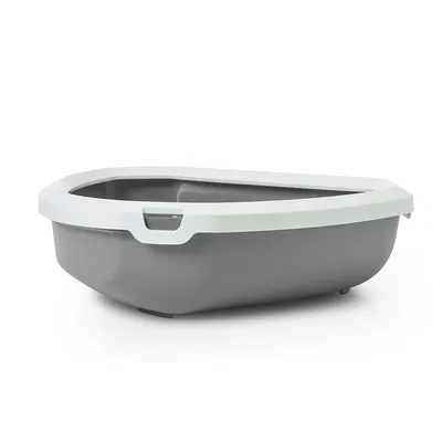 Bac à litière d’angle en plastique gris avec rebord blanc, sans couvercle ni accessoires visibles.