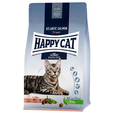 Sac de croquettes Happy Cat Atlantic Salmon 1+ years, image d’un chat tigré, texte visible : Culinary Atlantik Lachs, sans conservateurs, Natural Life Concept, Made in Germany.