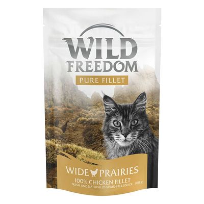 Wild Freedom Pure Fillet Wide Prairies 100% Chicken Fillet, Fresh and Naturally Grain-Free Snack, 100 g. Obal s obrázkem kočky a přírodou v pozadí.