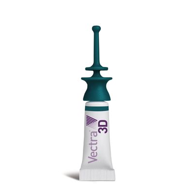 Pipeta con el texto visible: Vectra 3D. Envase blanco con tapón verde oscuro y detalles en morado. No se muestran instrucciones ni información adicional.