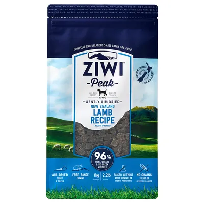 Ziwi Peak New Zealand Lamb Recipe, alimento per cani essiccato all’aria per tutte le fasi di vita. 96% carne, organi e cozze verdi. Senza cereali, zuccheri e additivi. Peso: 1kg.