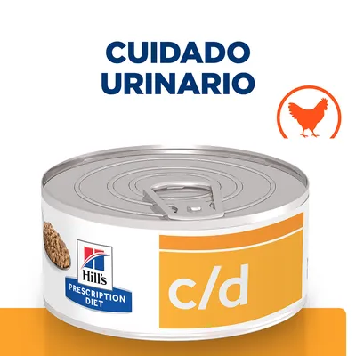 Lata de Hill's Prescription Diet c/d. Texto visible: 'Cuidado urinario'. Símbolo de pollo naranja en la esquina superior derecha.