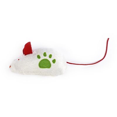 Hračka pro kočky ve tvaru bílé myši s červenýma ušima, zeleným otiskem tlapky na boku a červeným provázkovým ocasem. Materiál textil.