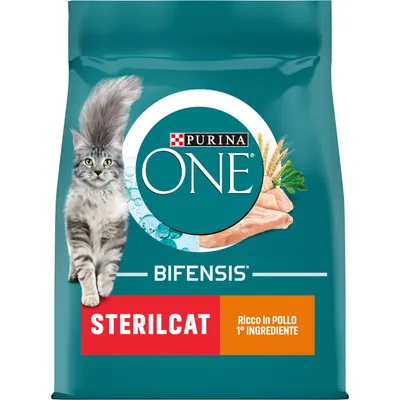 Confezione di Purina ONE Bifensis Sterilcat, ricco in pollo 1° ingrediente, con immagine di un gatto grigio e ingredienti visibili sul fronte.