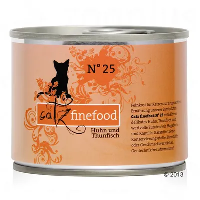 Lata de comida para gatos catz finefood N° 25, Huhn und Thunfisch. Rótulo com texto em alemão e silhueta de gato preta sobre fundo laranja.