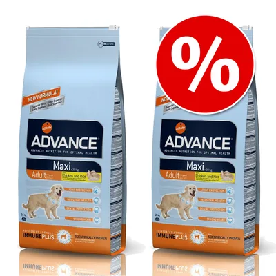 To sække Advance Maxi Adult hundefoder, Chicken and Rice, 14 kg. Stor rød procenttegn indikerer tilbud eller rabat. Synlig tekst: IMMUNEPLUS, SCIENTIFICALLY PROVEN.