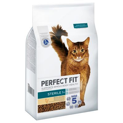 Perfect Fit Sterile 1+ kattenvoer, ondersteunt whole body health, total 5, rijk aan kip. Afbeelding van een kat op de verpakking. Tekst: made with high quality ingredients.