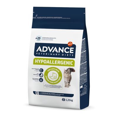 ADVANCE Veterinary Diets Hypoallergenic kattenvoer, 1,25 kg. Tekst: 'For cats with adverse food reactions', met afbeelding van kat en pictogrammen. Bevat gehydrolyseerd soja-eiwit.