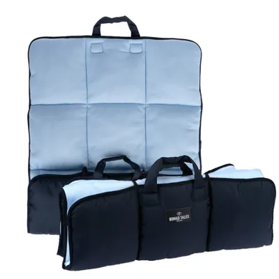 Nomad Tales mata podróżna, składana z uchwytami do przenoszenia, jasnoniebieska i ciemnoniebieska, wyściełana dla komfortu.