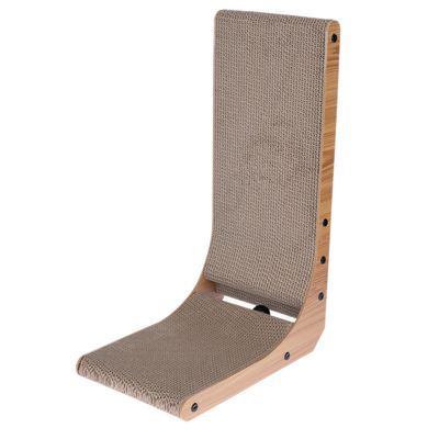 Griffoir en forme de L avec structure en bois et surface en carton ondulé, vis noires visibles sur les côtés.