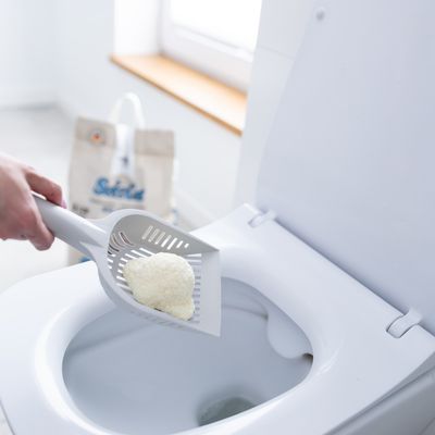 SoftCat Premium litter with yucca, 10L. Long-lasting, excellent odour control, compostable. Made in Germany, 100% Pure Nature.