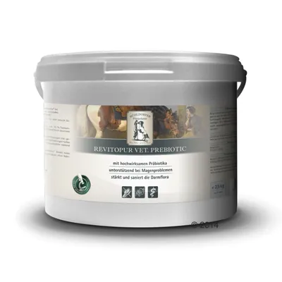 Găleată cu etichetă vizibilă: Mühldorfer Pferdefutter Revitopur Vet. Prebiotic, text în germană despre prebiotice și susținerea florei intestinale, greutate 2,5 kg.