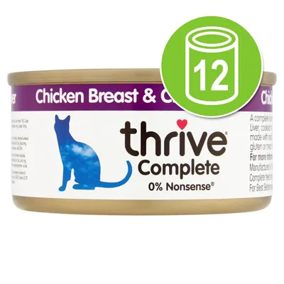 thrive Complete 0% Nonsense kattenvoer, Chicken Breast & Chicken Liver. Verpakking toont een blauwe kat en groen pictogram met het getal 12 (blikken). thrive Complete 0% Nonsense kattenvoer, Chicken Breast & Chicken Liver. Verpakking toont een blauwe kat en groen pictogram met het getal 12 (blikken).