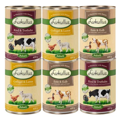 Lukullus Adult Nassfutter, Sorten: Rind & Truthahn, Geflügel & Lamm, Ente & Kalb. Zutaten: Kartoffeln, Petersilie, Löwenzahn, Süsskartoffel, Apfel, Leinöl. 400g Dosen.