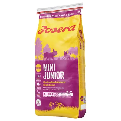 Sac Josera Mini Junior, alimentation pour jeunes chiens de petites races, texte visible : mit Ente & Lachs, glutenfreie Rezeptur, made in Germany. Sac Josera Mini Junior, alimentation pour jeunes chiens de petites races, texte visible : mit Ente & Lachs, glutenfreie Rezeptur, made in Germany.
