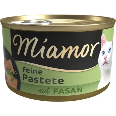 Miamor Feine Pastete mit Fasan kattenvoer, afbeelding van blik met witte kat en productnaam in het Duits zichtbaar op het etiket.