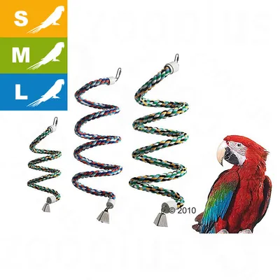 Perchoirs spirale en corde pour oiseaux, 3 tailles S, M, L indiquées à gauche, chaque perchoir avec mousqueton et clochette, perroquet coloré visible à droite.
