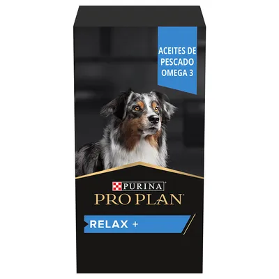 Caja de Purina Pro Plan Relax + con imagen de perro, texto visible: 'Aceites de pescado Omega 3'. Caja de Purina Pro Plan Relax + con imagen de perro, texto visible: 'Aceites de pescado Omega 3'.