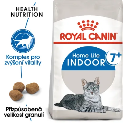 Balení Royal Canin Home Life Indoor 7+ s obrázkem kočky, texty: Komplex pro zvýšení vitality, Přizpůsobená velikost granulí, Health Nutrition, a zobrazené granule.