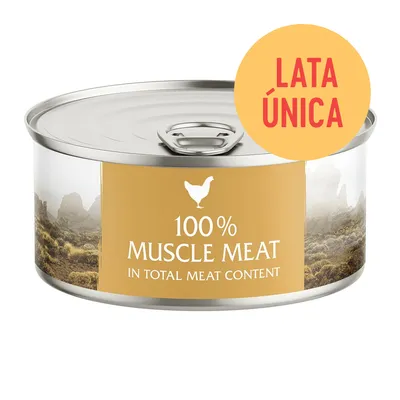 Lata con etiqueta: 100 % muscle meat in total meat content, imagen de gallina y paisaje. Círculo amarillo con texto: lata única.