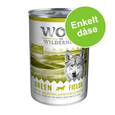 Wolf of Wilderness Green Fields, 100% grain-free, enkelt dåse, lammekød med skovbær, rødder og vilde urter, 400 g. Tekst på engelsk: Lamb with fruits of the forest, roots and wild herbs.