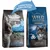 Dos sacos de pienso para gatos Wild Freedom: uno con texto 'Spirit of Europe, grain-free recipe, chicken, salmon, lamb' y otro 'Triple Taste, European Highlands, 100% grain-free recipe'. Flecha: 'Diseño nuevo misma calidad'. Dos sacos de pienso para gatos Wild Freedom: uno con texto 'Spirit of Europe, grain-free recipe, chicken, salmon, lamb' y otro 'Triple Taste, European Highlands, 100% grain-free recipe'. Flecha: 'Diseño nuevo misma calidad'.