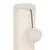 Tronc à griffer en corde de sisal beige avec boule en tissu suspendue par un cordon noir, dessus recouvert de tissu bouclé clair.