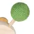 Boule recouverte de corde verte fixée sur une base en bois clair, matériaux visibles : bois et corde.