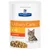 Hill's Prescription Diet Urinary Care c/d Multicare с пиле, клинична храна, крехки парчета в сос, 85g. Видима котка и парчета храна.